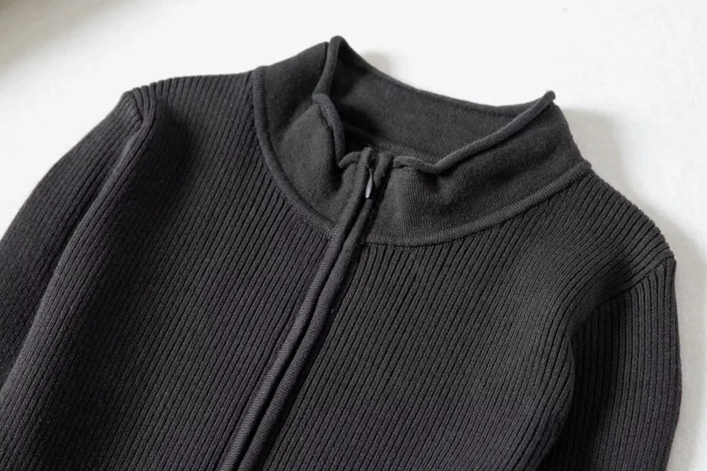 Aproms Elegant High Neck Zipper Front Knitted Sweater