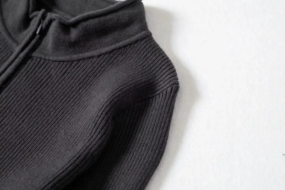 Aproms Elegant High Neck Zipper Front Knitted Sweater