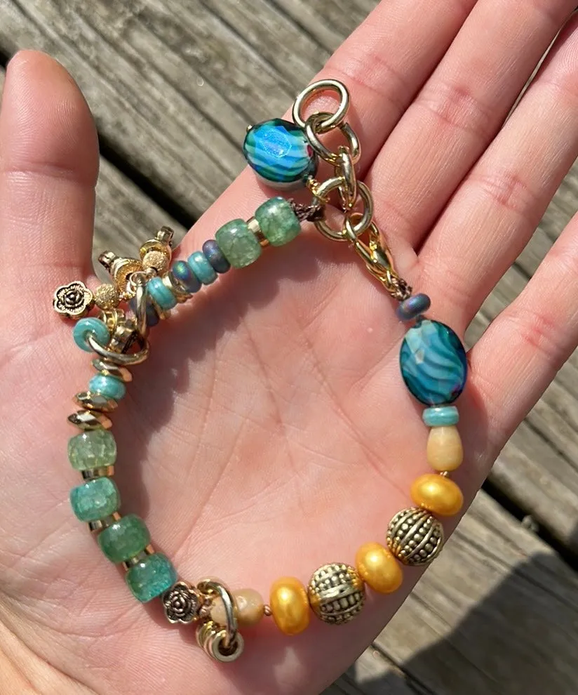 Warm & cold beaded bracelet
